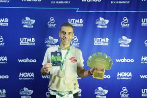 BIB: 201
                            <button type="button" onclick="openModal(21978156)" class="btn btn-primary btn-sm float-right btn-popup" data-toggle="modal" data-target=".modal-high-quality">
                        <i class="fas fa-shopping-cart"></i> Add to Cart
                    </button>
                                            <button type="button" onclick="isThisMe(21978156, true)" class="btn btn-success btn-sm float-right btn-popup btn-isme hidden" data-toggle="tooltip" data-placement="bottom" title="นี่คือรูปของคุณใช่ไหม คลิกที่นี่เพื่อเอาเข้าอัลบั้ม">
                        <i class="fas fa-plus"></i> Add to album
                    </button>
                    <button type="button" onclick="isThisMe(21978156, false)" class="btn btn-warning btn-sm float-right btn-popup btn-isnotme hidden">
                        <i class="fas fa-ban"></i> Remove from album
                    </button>